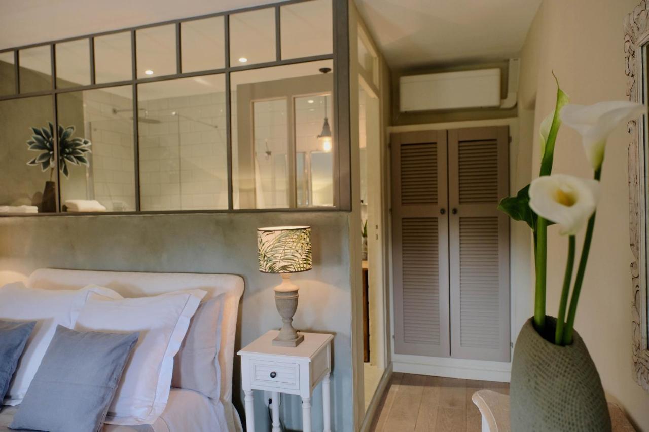 Bed and Breakfast Les Jardins De Sitaara Cucuron Exterior foto